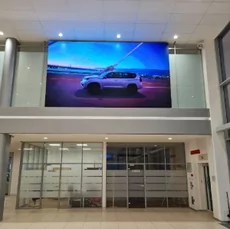 LED-экран для автосалона