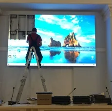 LED-экран для Администрации Калининского района г.Санкт-Петербурга, шаг пикселя 2,5 мм, длина 3200мм, высота 1920мм, 6.2м2, интерьерная яркость 1200кд