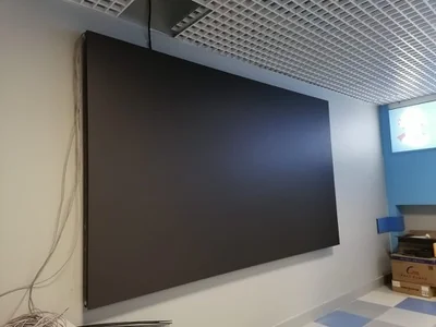 LED-экран для школы №777 г. Санкт-Петербурга, шаг пикселя 2мм, длина 3520мм, высота 2080мм, площадь 7.3м2, интерьерная яркость 1200кд