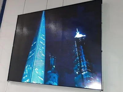 LED-экран для автосалона «Хонда», длина 2880мм, высота 2240мм, площадь 6.45м2, шаг пикселя 3.07мм, интерьерная яркость 1200кд