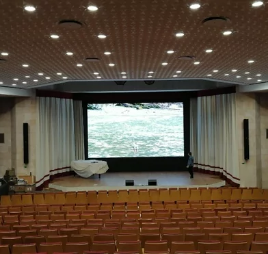 LED-экран для ЦНИИ КМ «Прометей», длина 7040мм, высота 3840мм, площадь 27м2, шаг пикселя 4мм, интерьерная яркость 1200кд