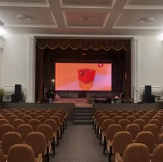 Сценический экран для конного центра
