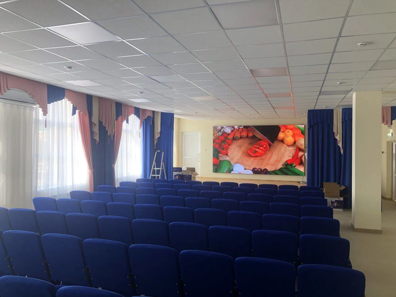 LED-экран в конференц-зал лицея