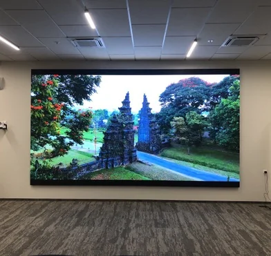 Интерьерный LED-экран в медицинское учреждение