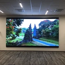 Интерьерный LED-экран в медицинское учреждение