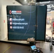 LED-экран в витрину магазина Reima длина 2400мм, высота 2240мм, шаг пикселя 4мм, площадь 5,4м2, интерьерная яркость 1200кд