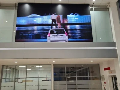 LED-экран для автосалона