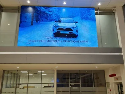 LED-экран для автосалона